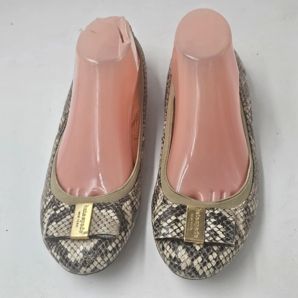 Kate Spade Tock Snakeskin Print Bow Ballet Flats Size 9.5 Gold Logo Plate Detail